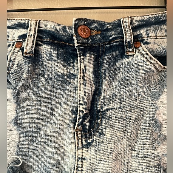 ALMOST FAMOUS Super High Rise Shorts 2 for $22 βοΈ - Picture 2 of 6